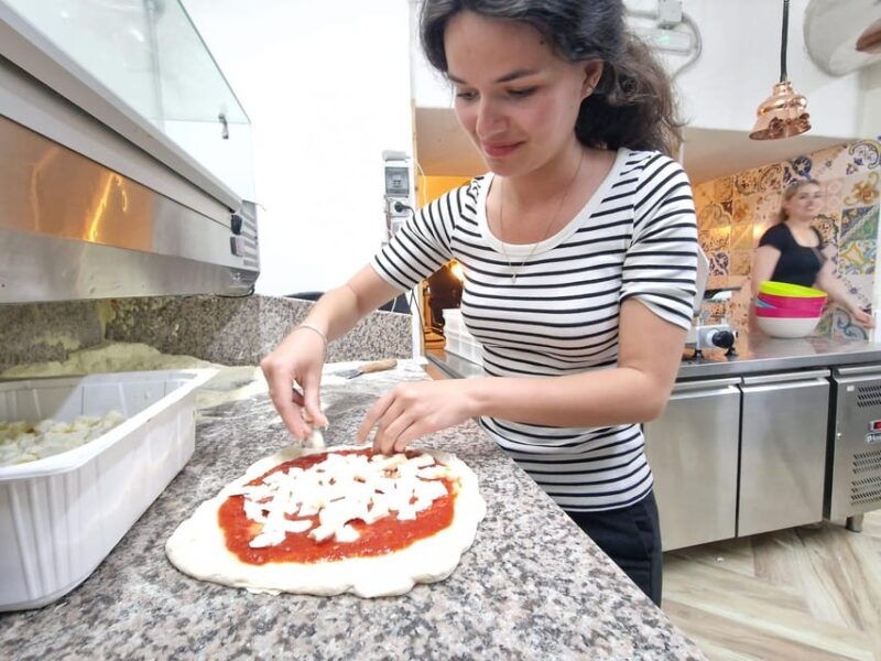 naples-pizza-making-class-with-local-pizzaiolo