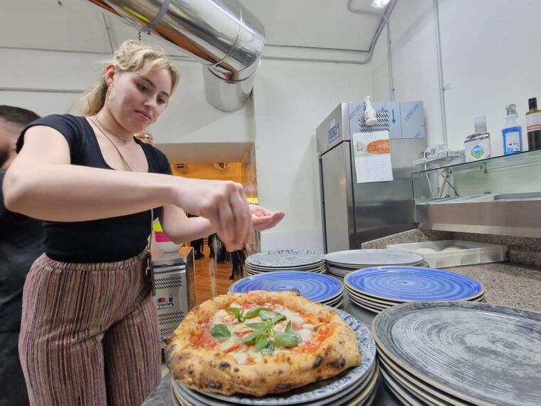 naples-pizza-making-class-with-local-pizzaiolo