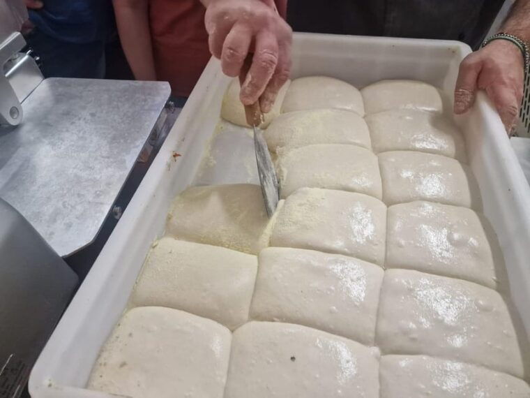 naples-pizza-making-class-with-local-pizzaiolo