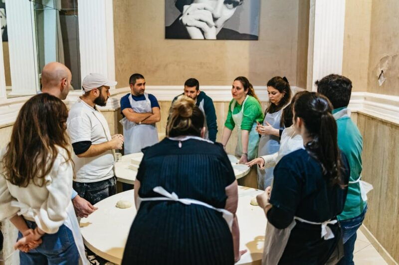 naples-pizza-making-workshop-with-drink-and-appetizer