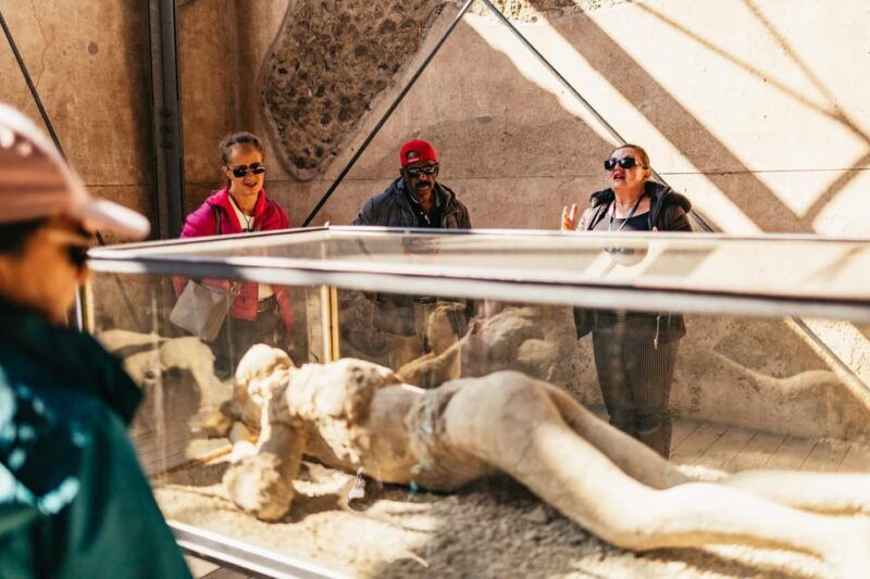 naples-pompeii-and-mt-vesuvius-with-lunch-and-wine-tasting