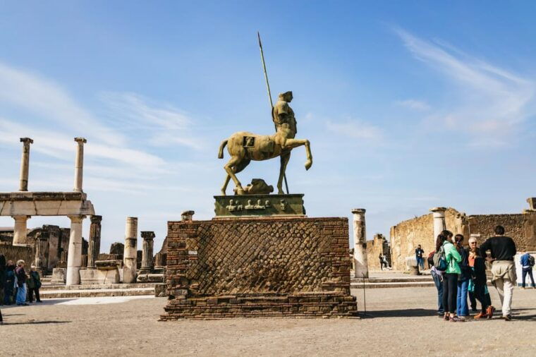 naples-pompeii-and-mt-vesuvius-with-lunch-and-wine-tasting