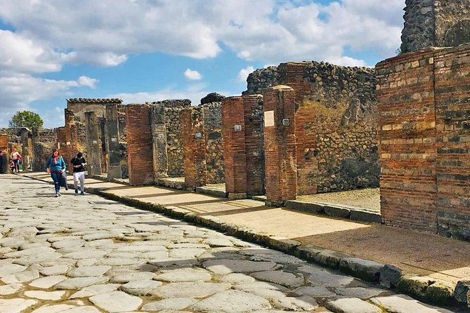 naples-pompeii-day-tour-from-rome-pompeii-ticket-city-visit
