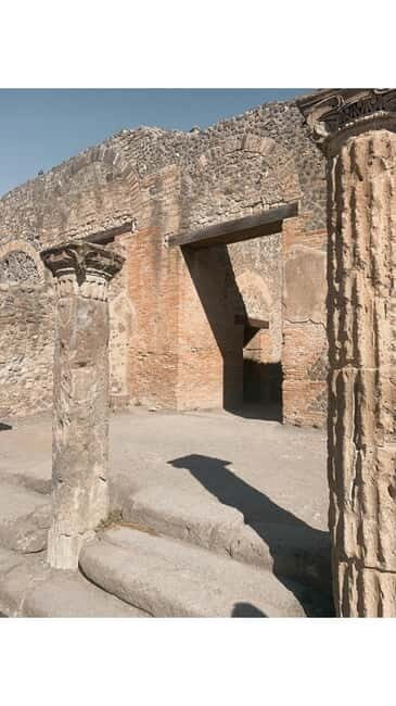 Naples: Pompeii & Herculaneum Shared Regular Group Tour - Lunch and Wine Tasting: Savoring Campania’s Flavors