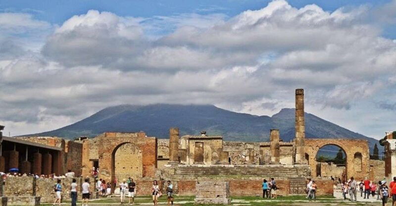 naples-pompeii-vesuvius-and-wine-tasting-tour