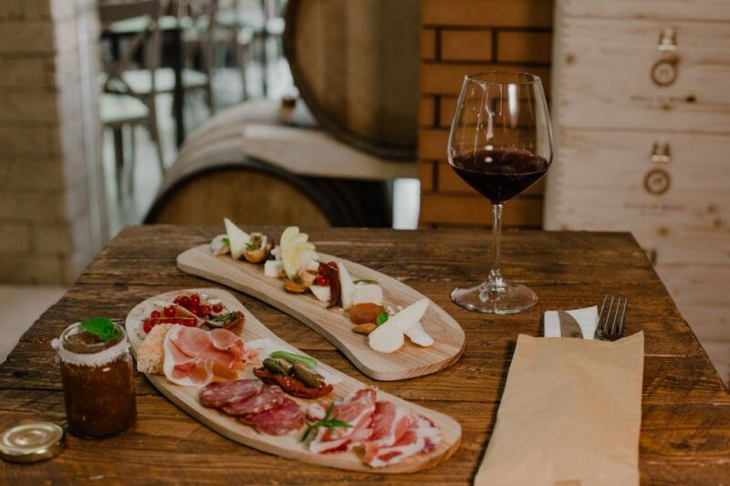 naples-pompeii-wine-tasting-with-lunch