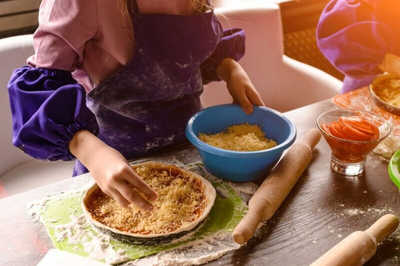 naples-premium-pizza-making-class-at-a-pizzeria-2