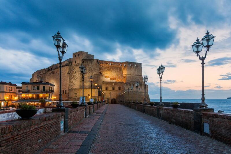 naples-private-classic-vespa-city-tour