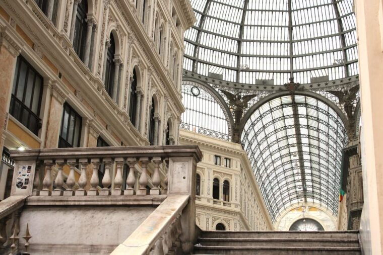 naples-private-family-mythology-treasure-hunt-w-food-stops