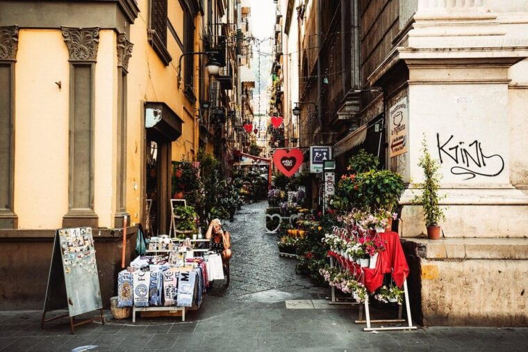 naples-private-family-mythology-treasure-hunt-w-food-stops