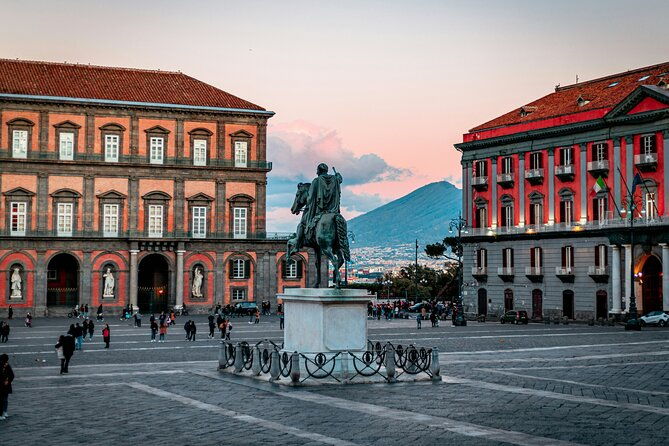 naples-private-food-walking-tour-from-pizza-to-limoncello