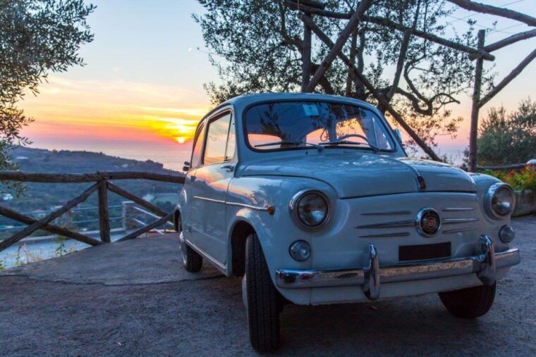 naples-private-tour-by-classic-fiat-500-or-fiat-600