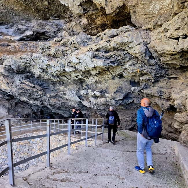 Naples: Private Tour of the Idei Trail - The Transportation and Logistics