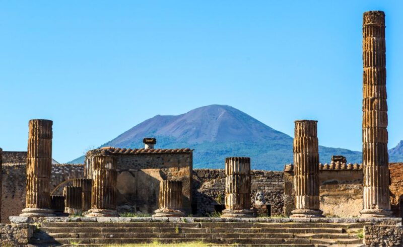 naples-private-transfer-to-sorrento-pompeii-guided-tour