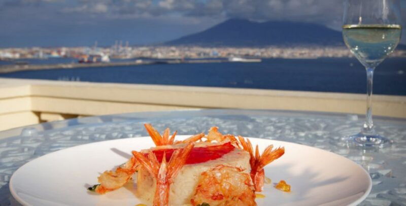 naples-romantic-dinner-on-the-rooftop-terrace