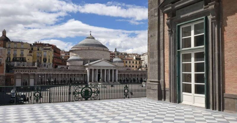 naples-royal-palace-and-spanish-quarter-private-tour