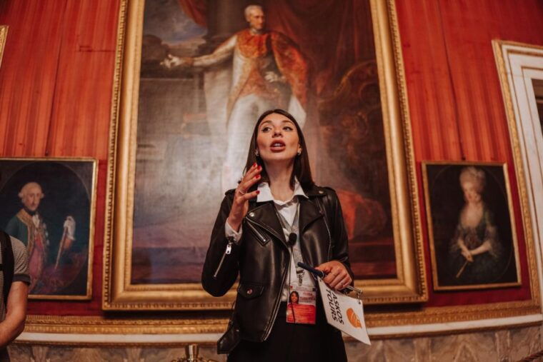 naples-royal-palace-and-spanish-quarters-small-group-tour