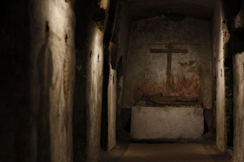 naples-san-gaudioso-catacombs-guided-tour