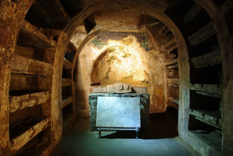 naples-san-gaudioso-catacombs-guided-tour