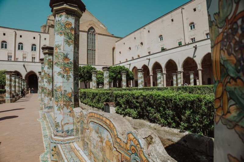 naples-santa-chiara-cloister-guided-group-tour