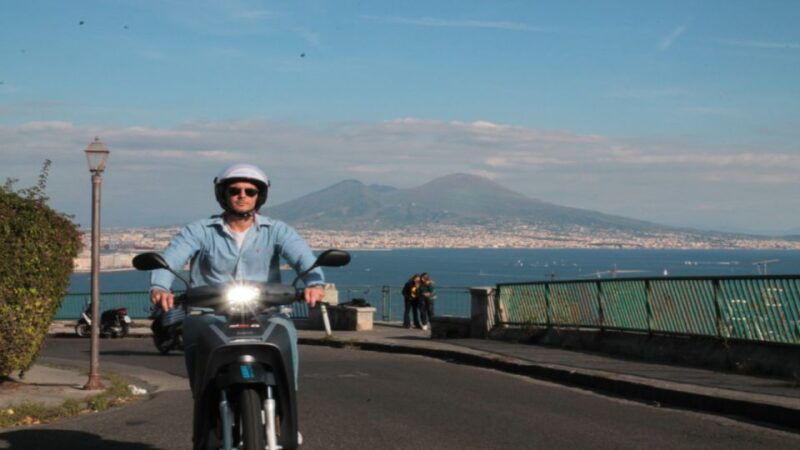 naples-scooter-motorbike-rental-airport-hotel-delivery