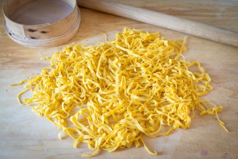 naples-share-your-pasta-love-in-a-locals-home