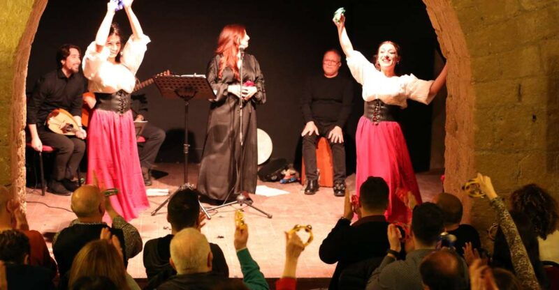 naples-show-of-traditional-songs-and-dances-with-tasting