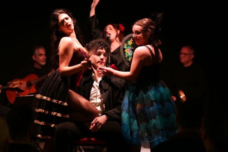 naples-show-of-traditional-songs-and-dances-with-tasting