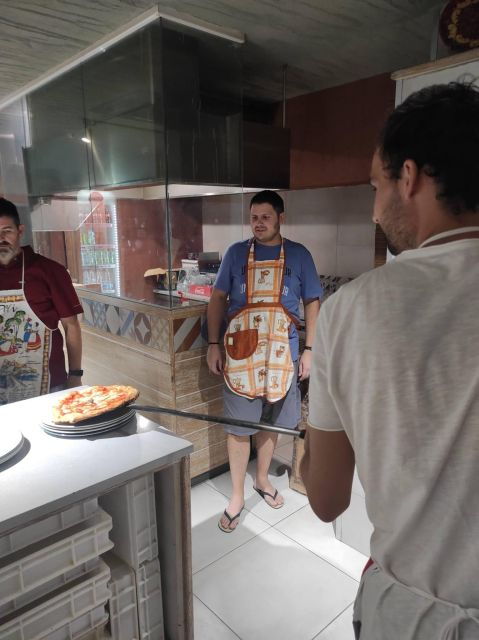 naples-small-group-pizza-making-with-drink-included