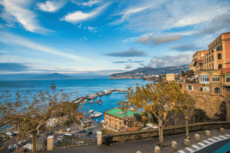 naples-sorrento-and-pompeii-with-lunch-tickets-included
