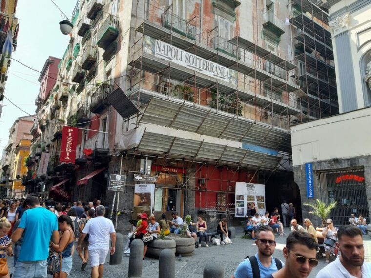 naples-spanish-quarter-and-underground-naples-walking-tour