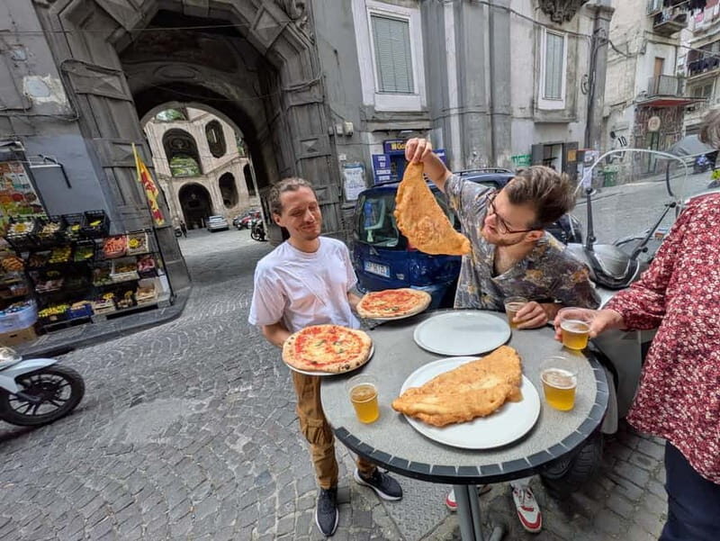 Naples: Street Art, Wine and Food Tasting Walking Tour - A Closer Look at the Tour Experience