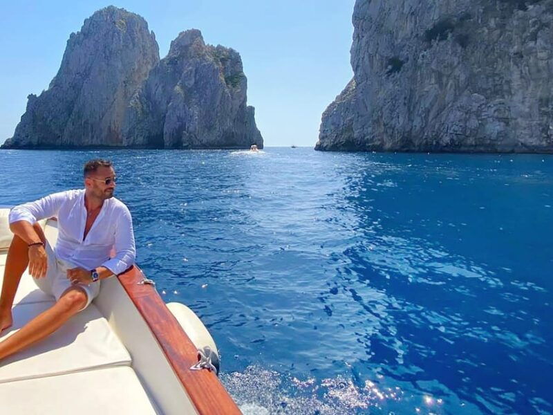naples-to-capri-vip-escape-blue-grotto-and-faraglioni