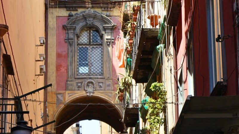 naples-tour-of-spaccanapoli-and-visit-to-san-gennaro-chapel