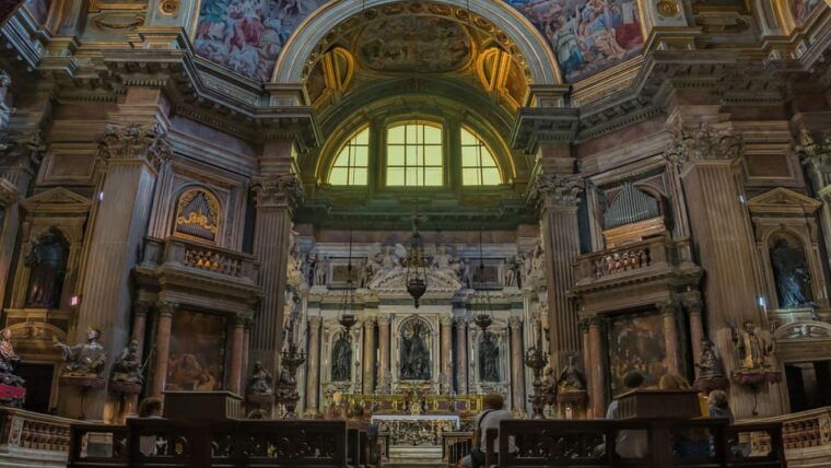 naples-tour-of-spaccanapoli-and-visit-to-san-gennaro-chapel