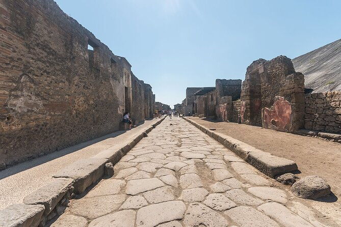 naples-transfer-to-pompeii-with-2-hr-stop-and-back