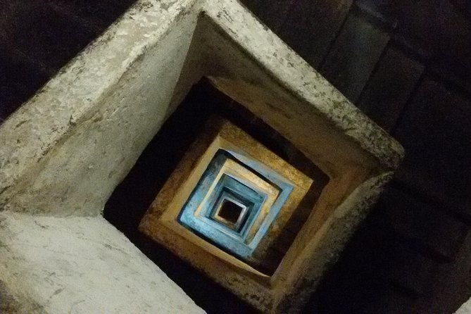 naples-underground-spanish-quarters-with-guide