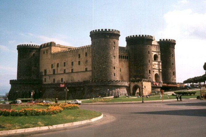 naples-walking-tour-neapolis-buried