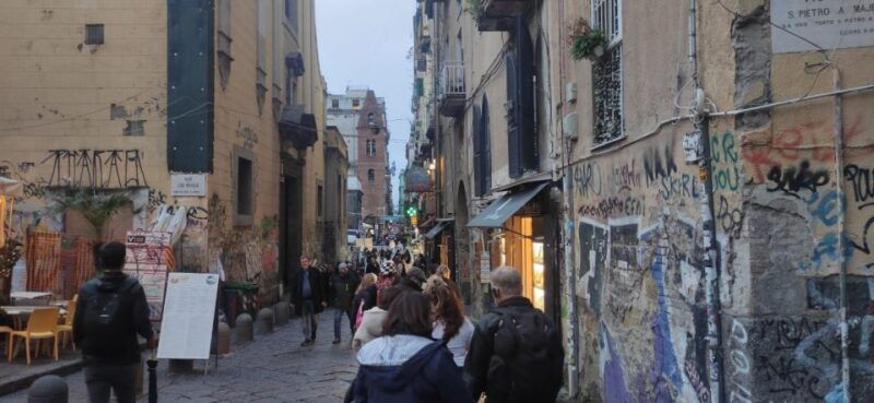 naples-walking-tour-old-town-and-spaccanapoli-3