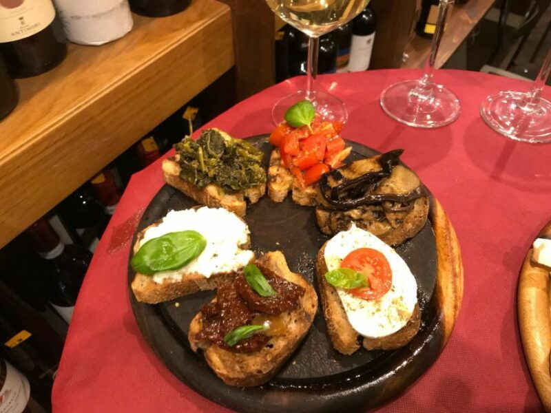 naples-wine-and-food-tasting-in-local-winery