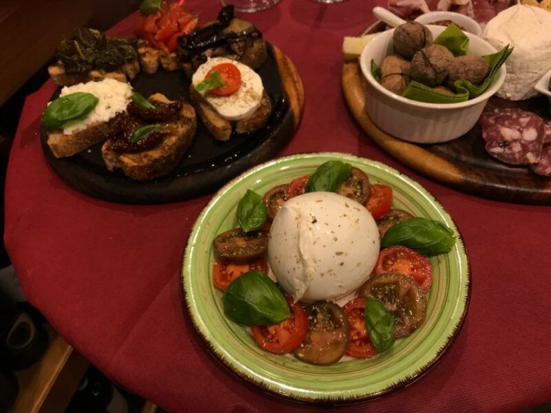 naples-wine-and-food-tasting-in-local-winery