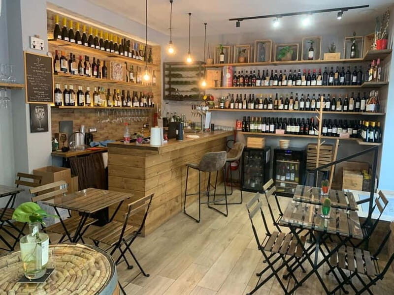 Naples: Wine Tasting Experience with Local Food Pairings - FAQs