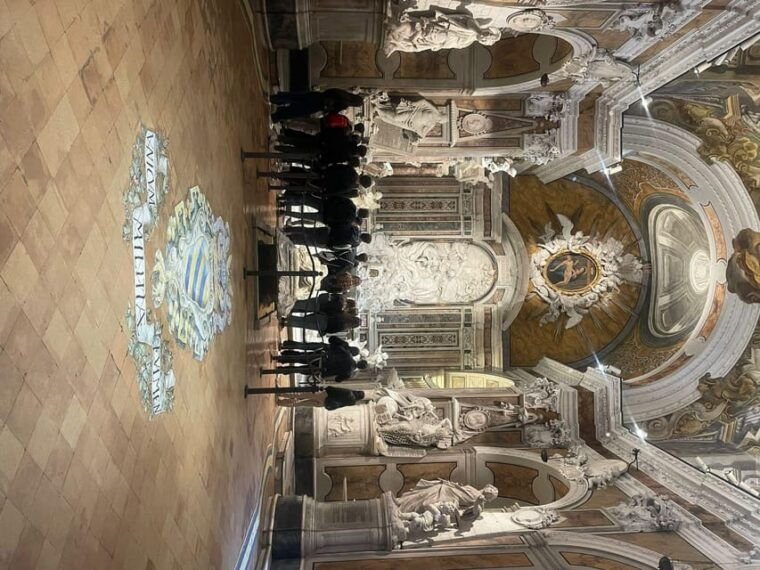 napleshistoric-center-tour-entry-tickets-veiled-christ