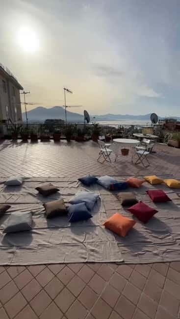 Napoli: esclusivo terrazzo per lezione di cucina e pizza - The Sum Up