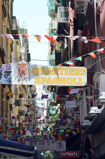 napoli-food-art-tour-explore-street-flavors