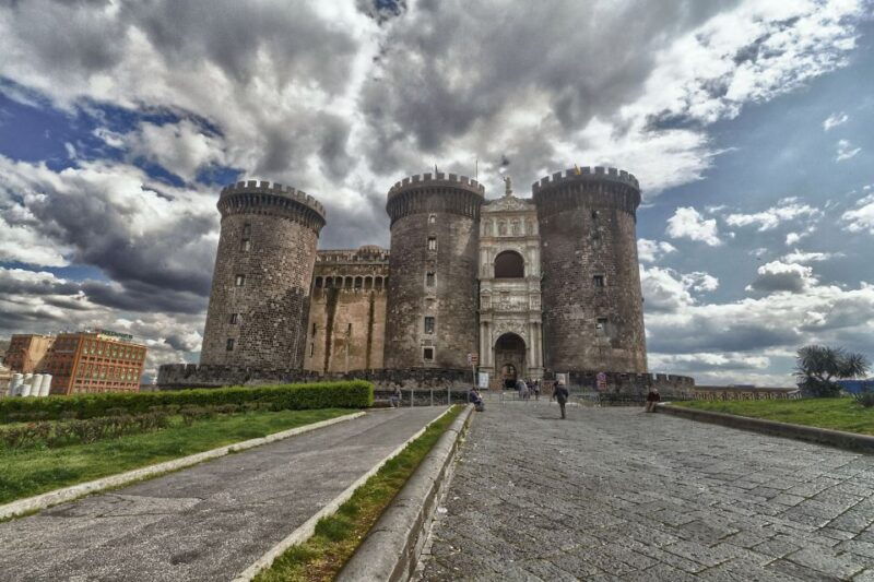 napoli-half-day-city-sightseeing-group-tour