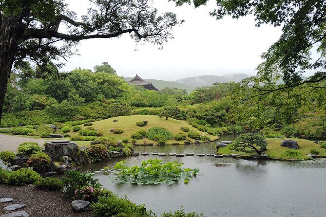 Nara: Isuien Garden Tour with Matcha Tea Experience - The Sum Up