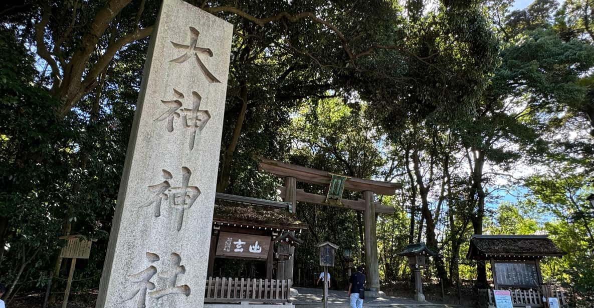 nara-private-tour-of-japans-oldest-shrine-omiwa-shrine