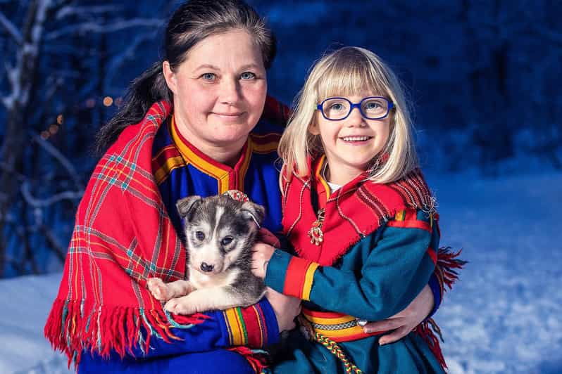 narvik-dog-sledding-with-northern-lights-ceremony
