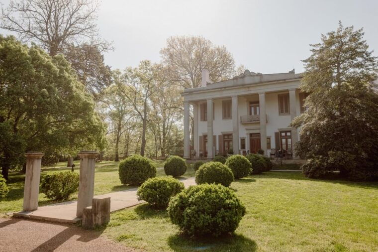 nashville-belle-meade-historic-mansion-tour